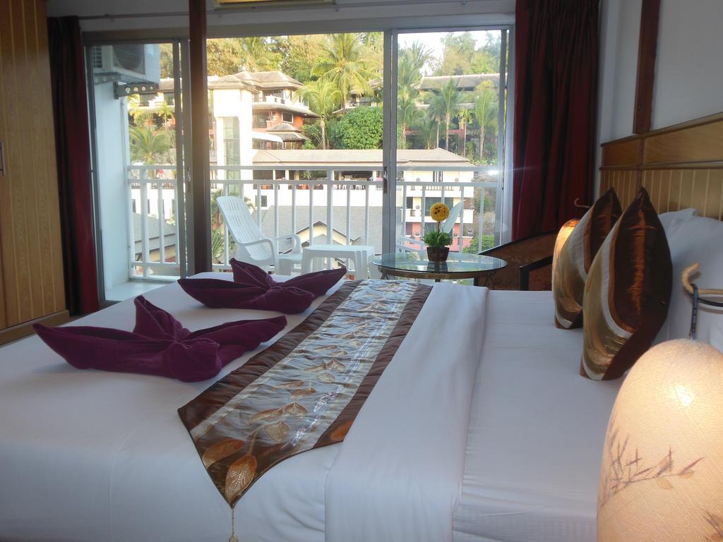 Park Eden Hotel Patong Exterior foto