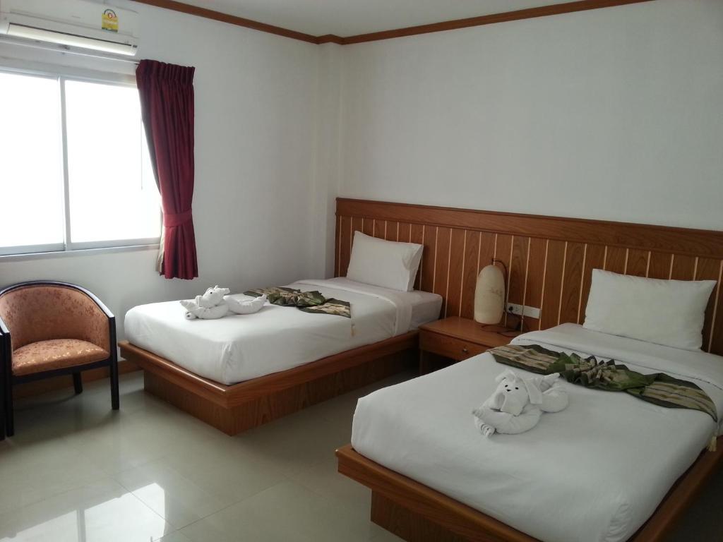 Park Eden Hotel Patong Exterior foto